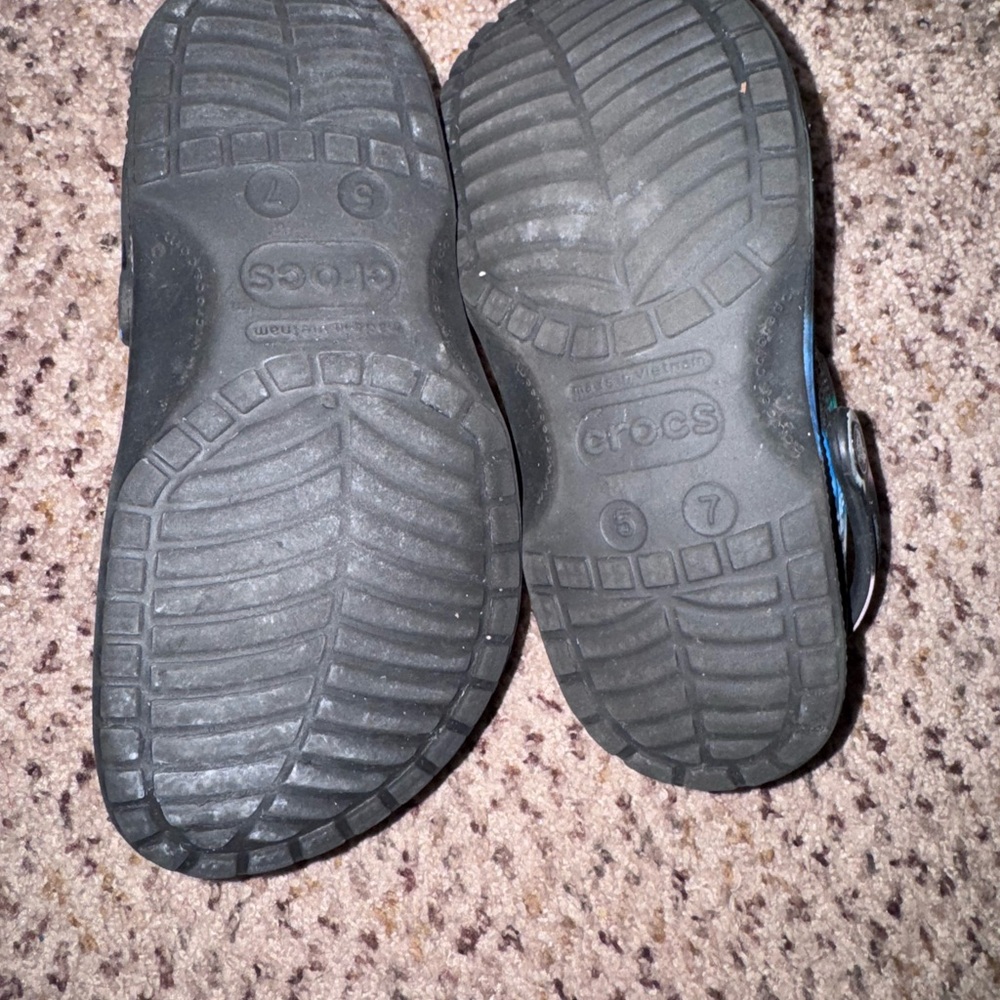 CROCS Multicolor Tie-Dye Slippers - Picture 2 of 2